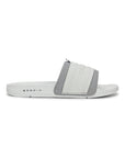 Sporty men’s sliders in light grey with silicon embossed upper