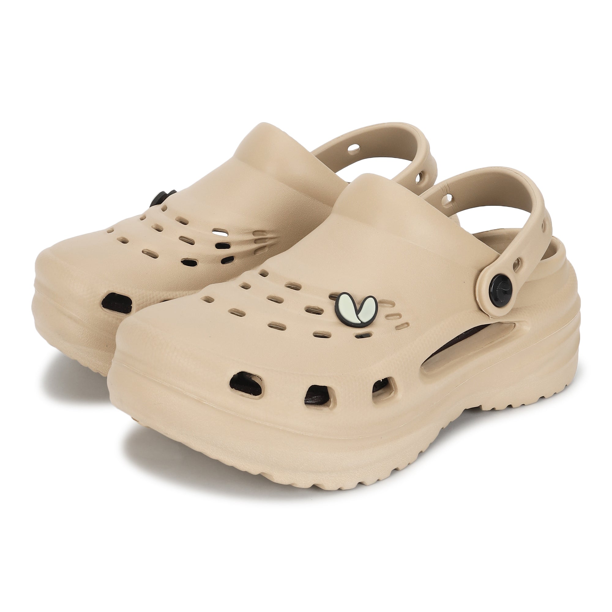 An adjustable heel strap allows for a secure fit, making them suitable for both indoor and outdoor use.