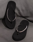 Solis Black V-Straps -Women