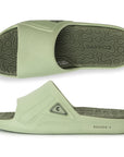 Slip-resistant sole with grip pattern