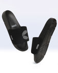 ErgoX contoured footbed and sole texture