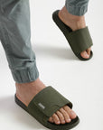 Close-up of ErgoX Plus footbed and FOAM6 padding for cushioning.