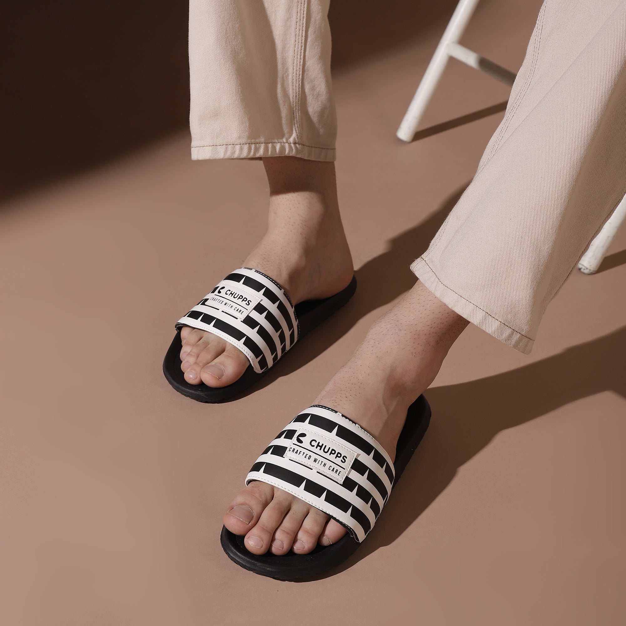 Notch Black and White Sliders Men