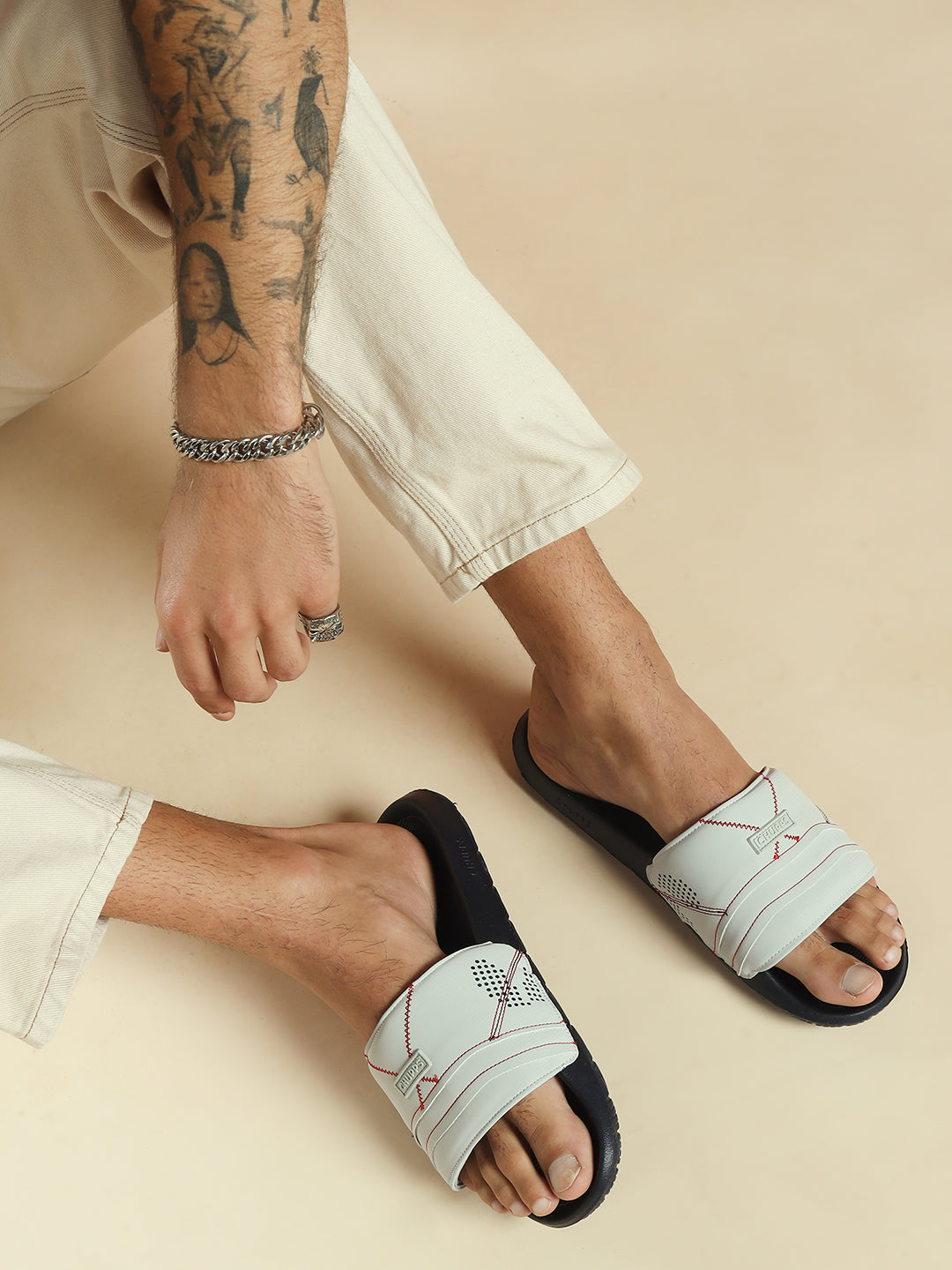 Falcon Sliders_lite_grey