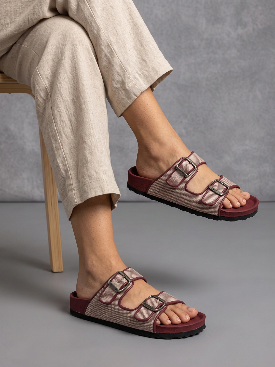 Haven Sliders_maroon