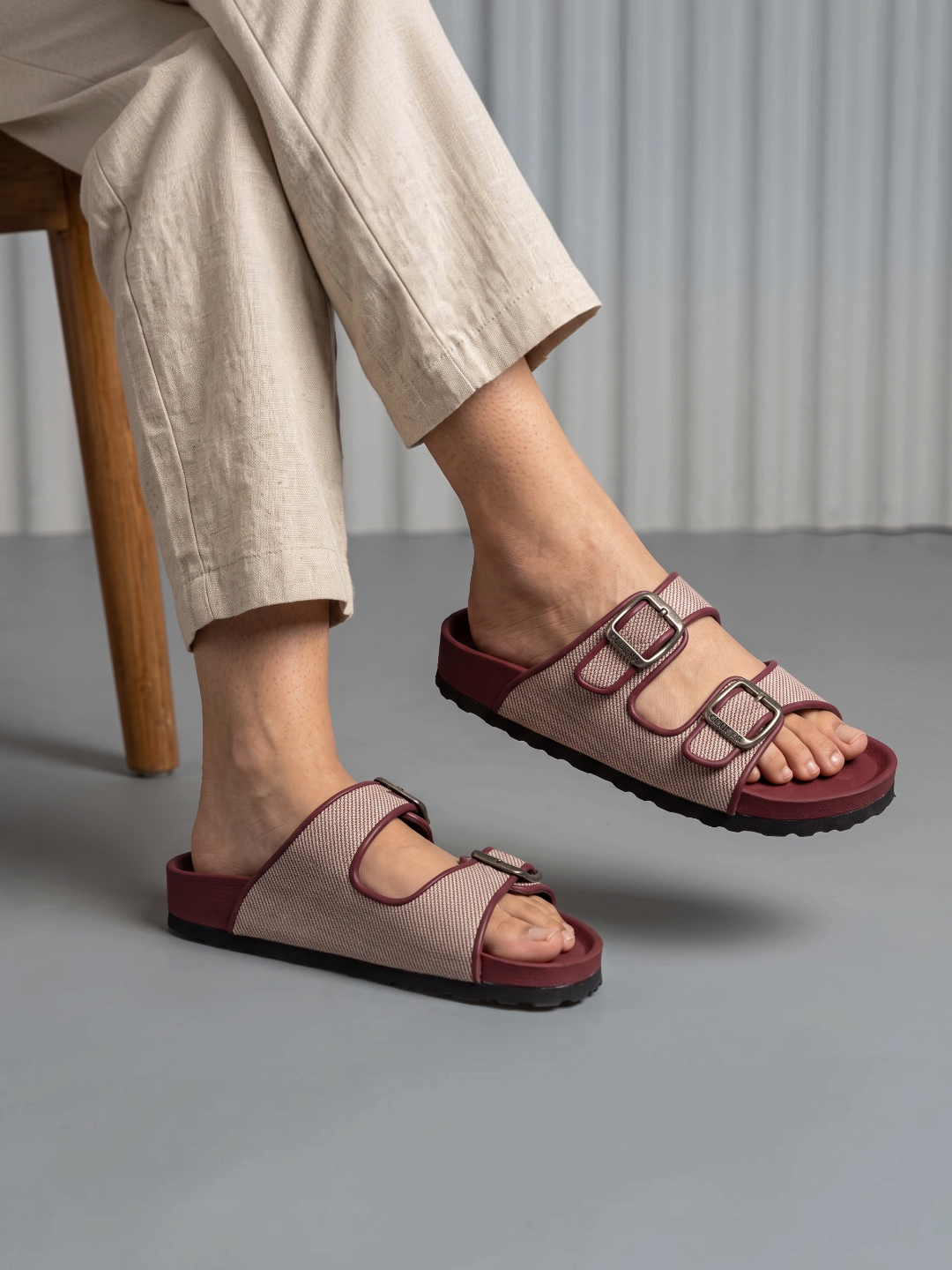 Haven Sliders_maroon