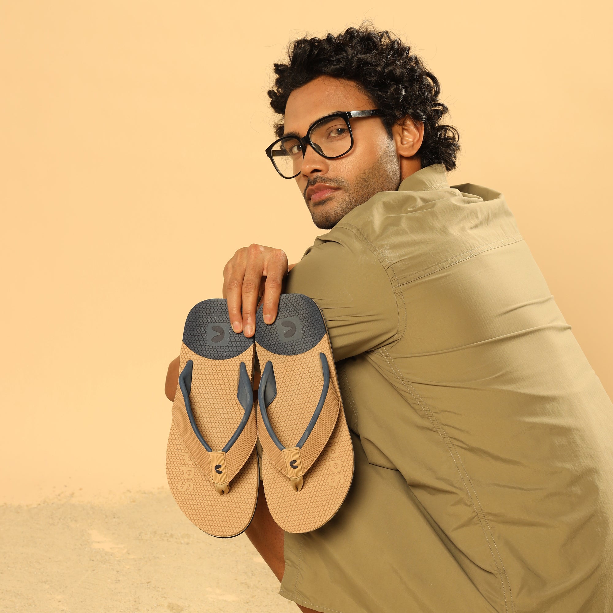 beige_navy