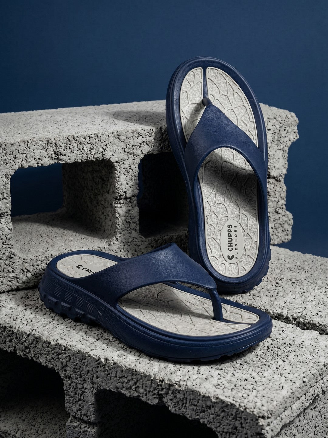 Solo V-Straps_navy _&amp;_light_grey