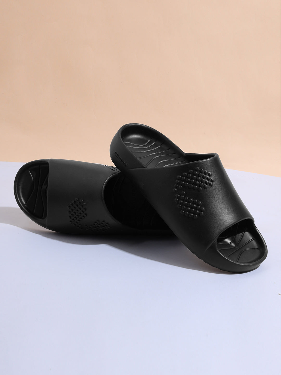 Chupster Black waterproof men’s slider with open toe and bold, chunky design.